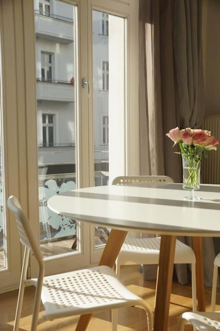 Bright & Lovely Centre * Berlim
